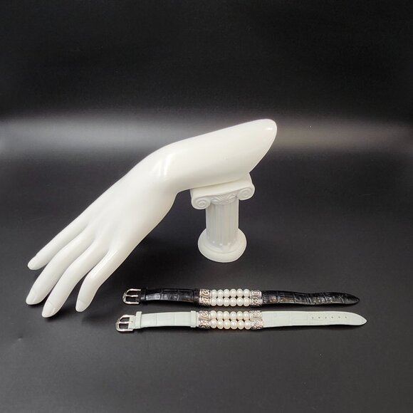 Pair of Sterling Silver Leather & Fresh Water Pearl Adjustable Bracelets - Picture 1 of 6